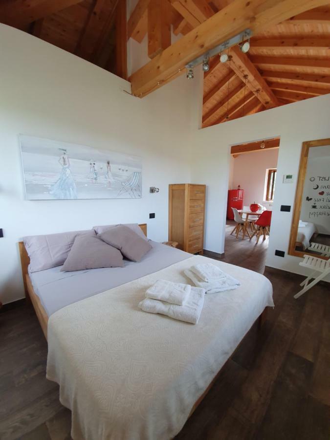 Agriturismo Podere Nigriano Saló Habitación foto